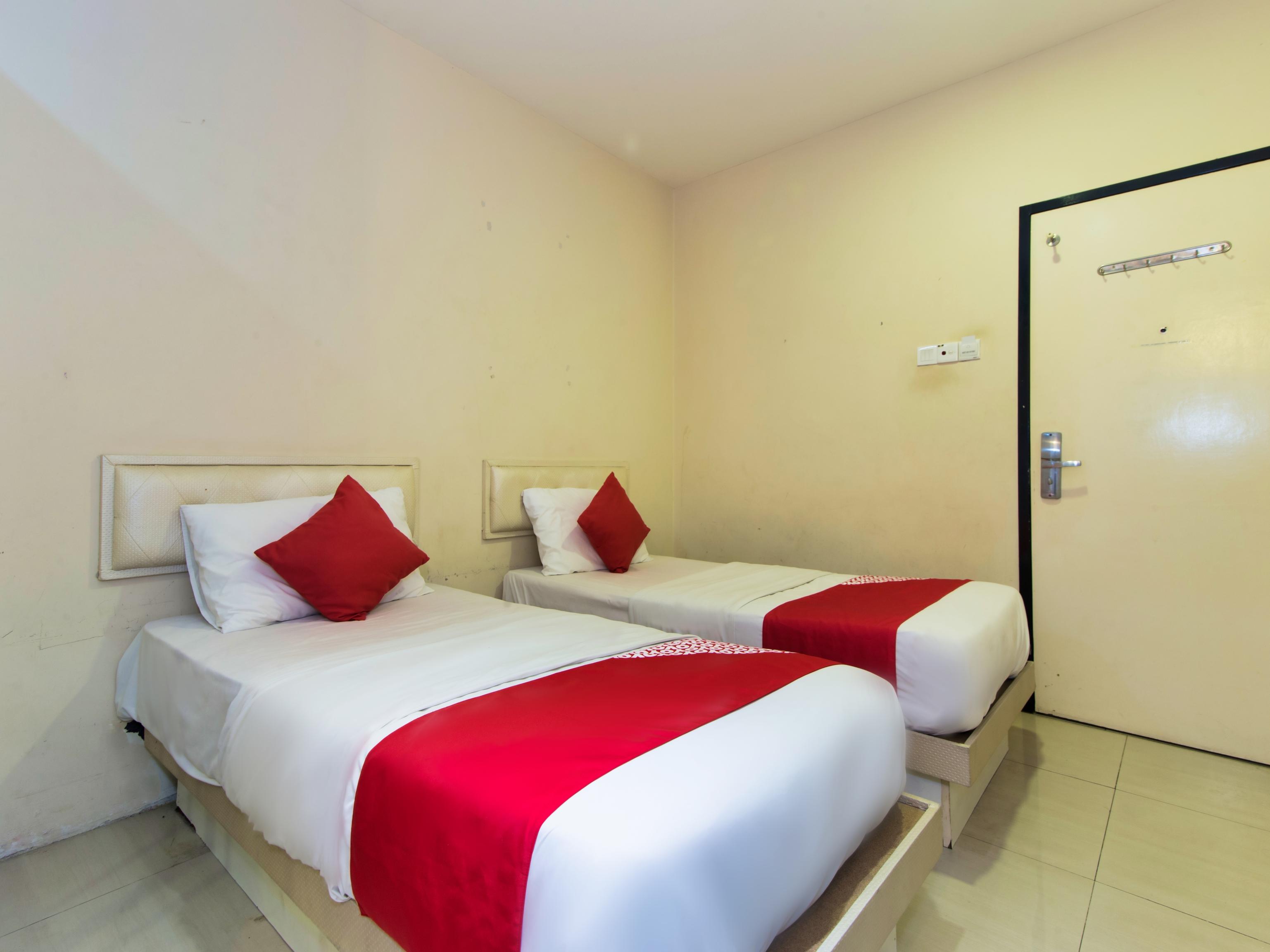 Oyo 479 The Green Hotel Ampang  Esterno foto