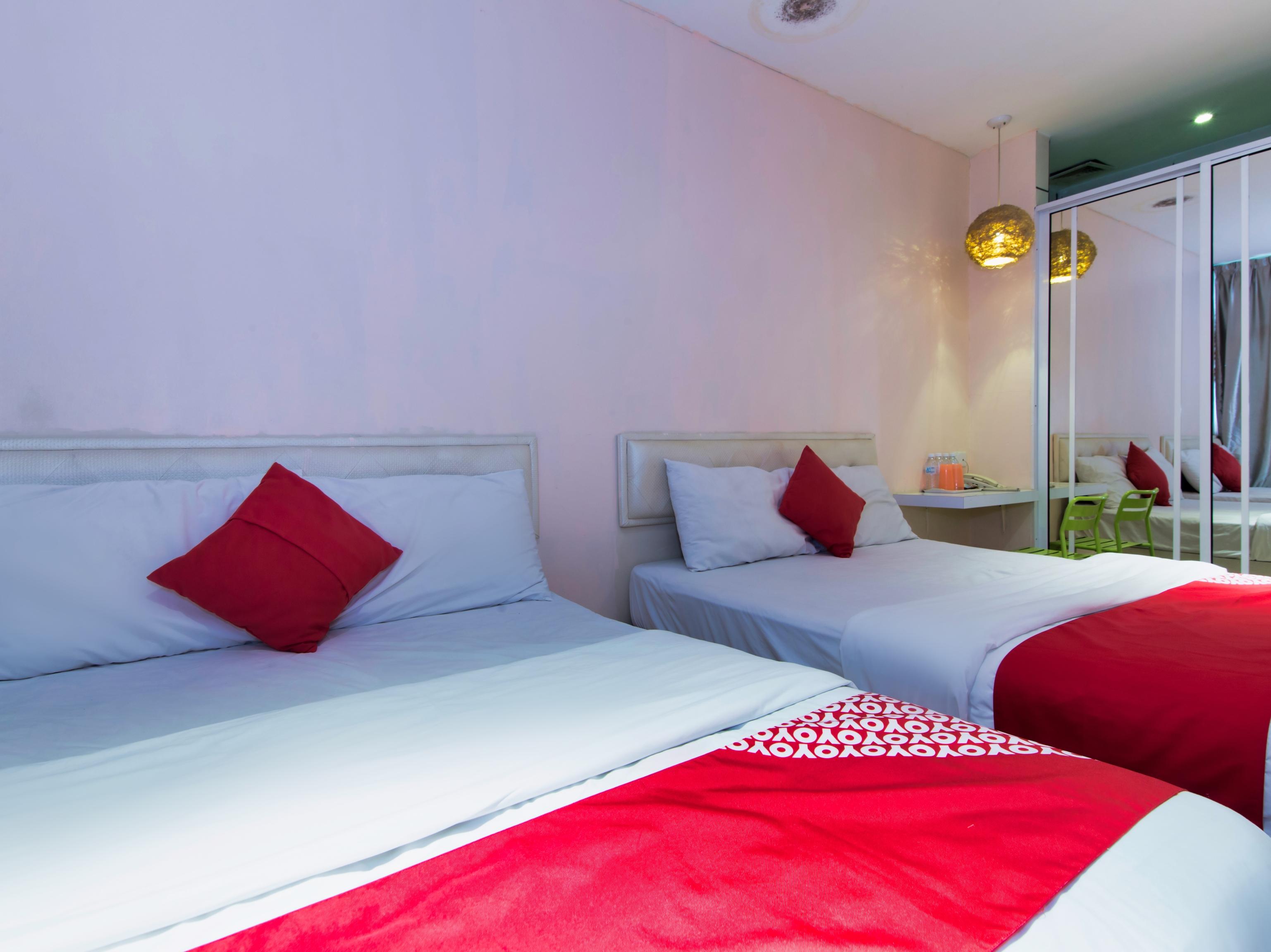 Oyo 479 The Green Hotel Ampang  Esterno foto