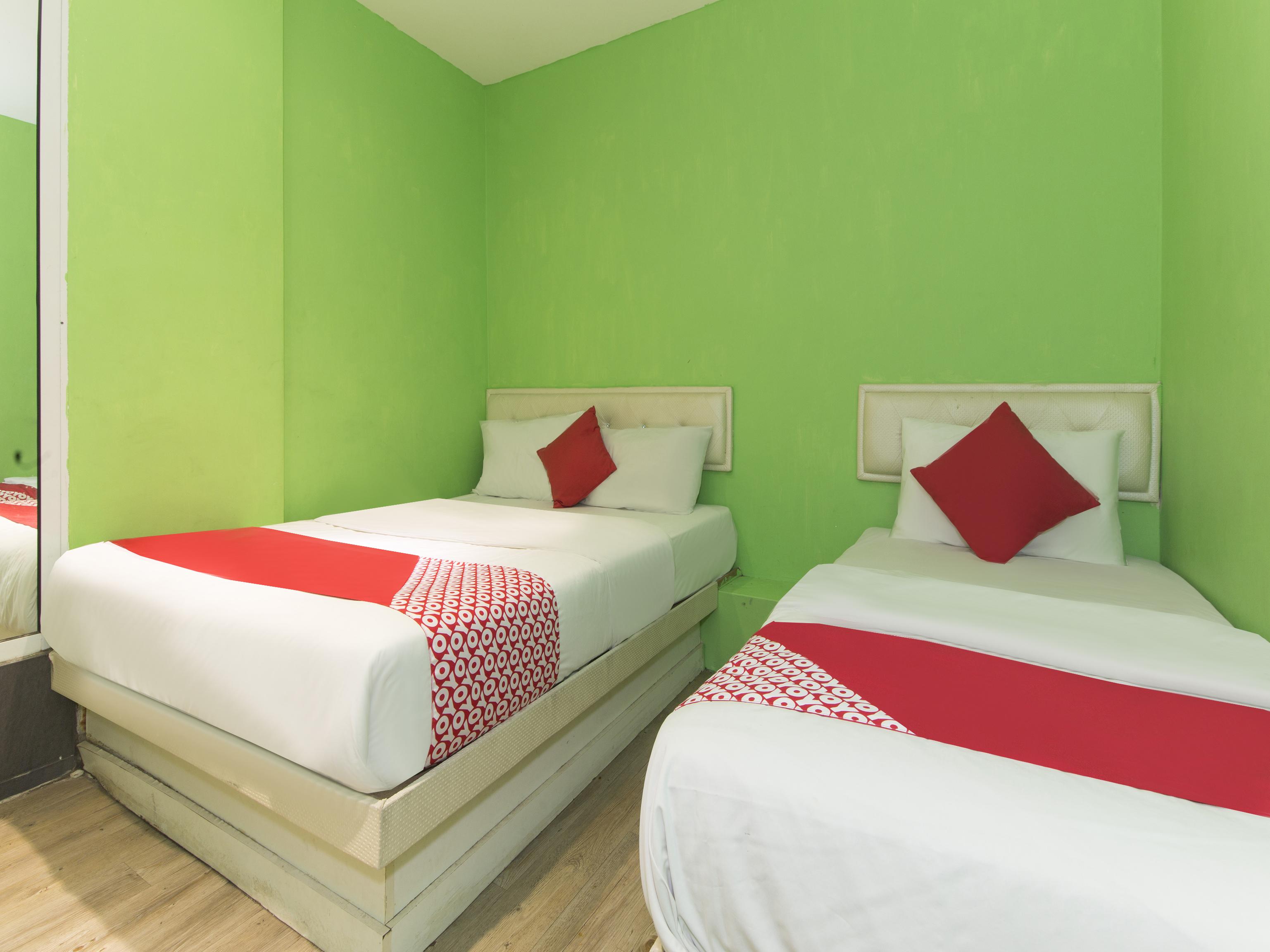 Oyo 479 The Green Hotel Ampang  Esterno foto