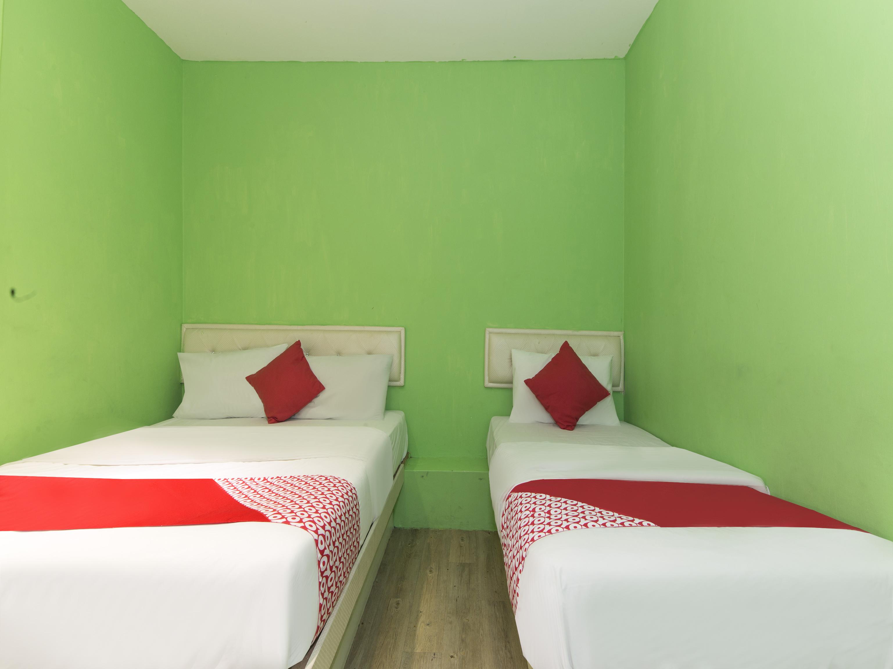 Oyo 479 The Green Hotel Ampang  Esterno foto