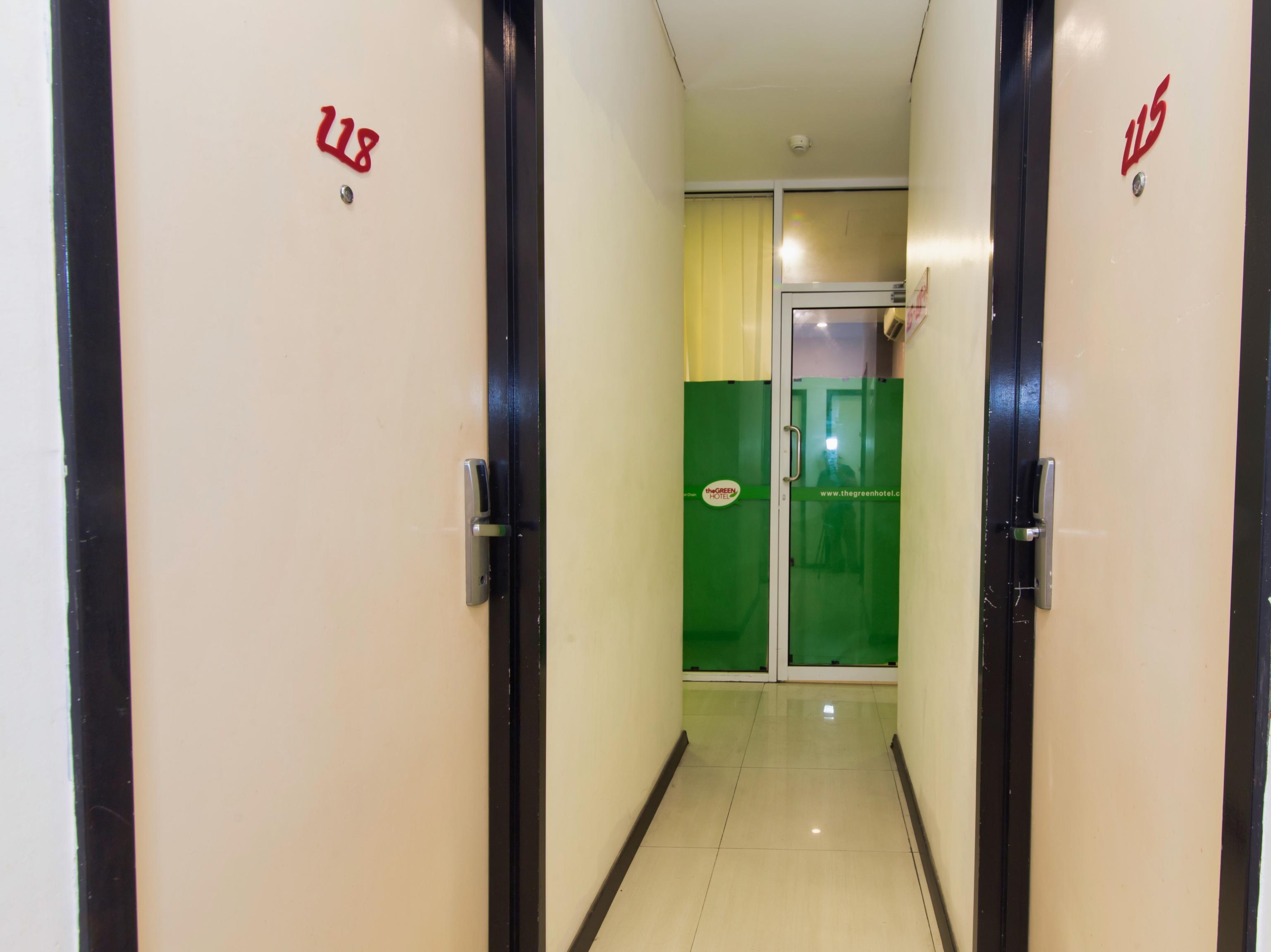 Oyo 479 The Green Hotel Ampang  Esterno foto