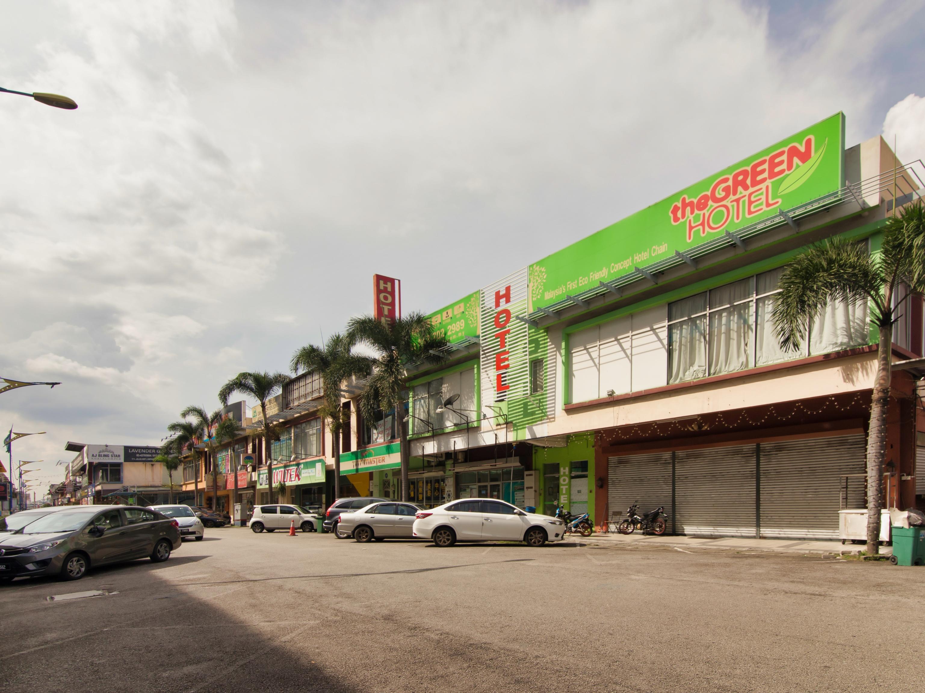 Oyo 479 The Green Hotel Ampang  Esterno foto