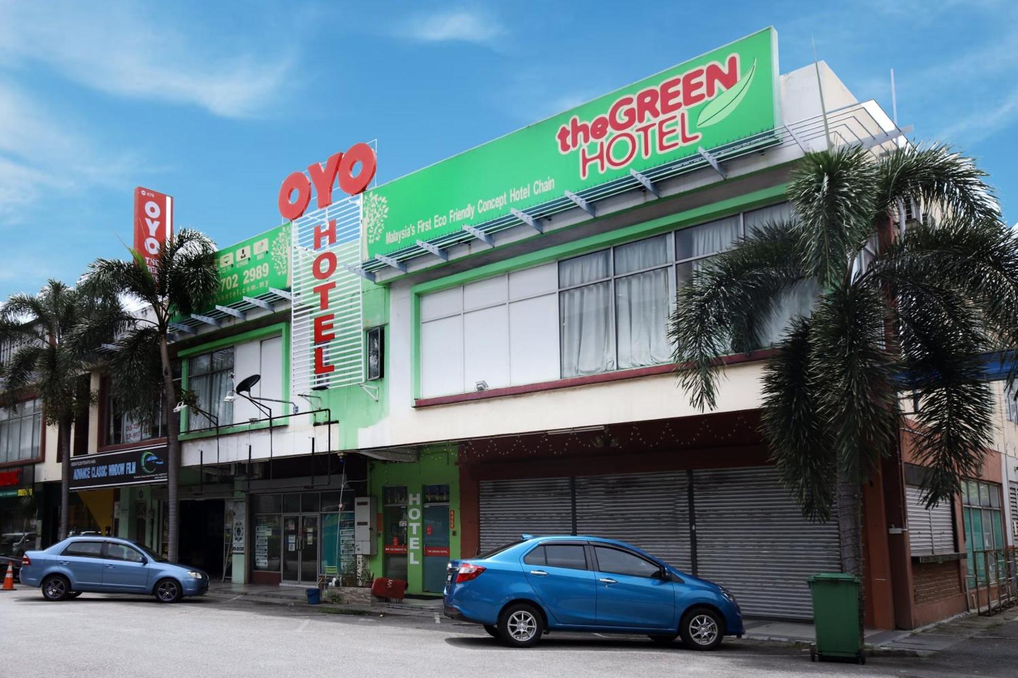 Oyo 479 The Green Hotel Ampang  Esterno foto