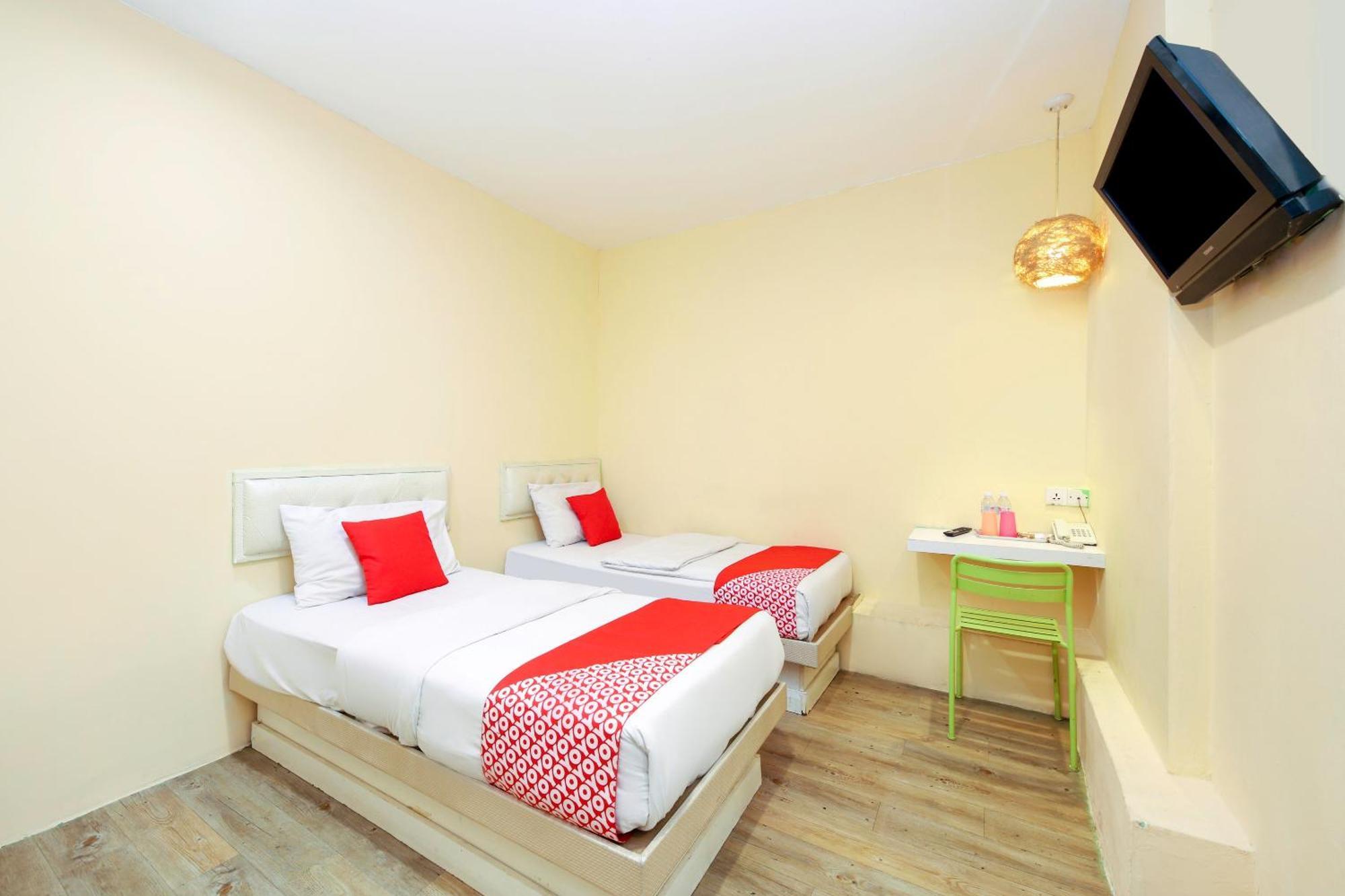 Oyo 479 The Green Hotel Ampang  Esterno foto